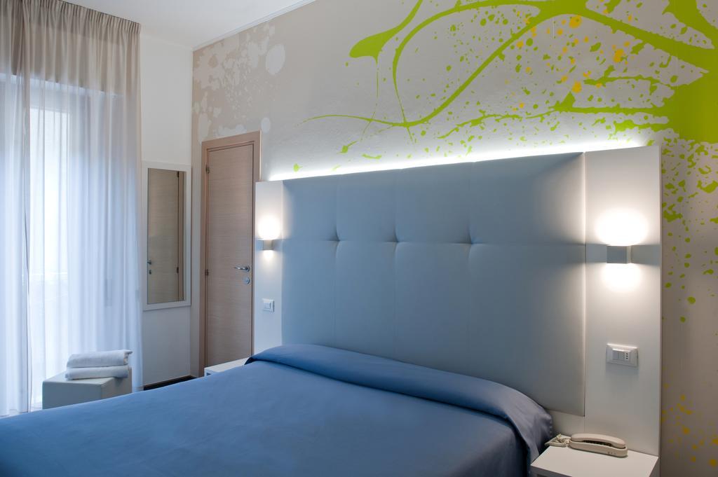 Hotel Europa Cupra Marittima Exteriör bild